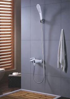 Смеситель для ванны Rose R1302F белый/хром Смеситель для ванны Rose R1302F белый/хром