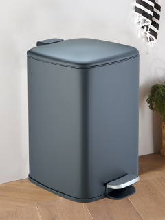 Педальное ведро Weltwasser BERG BL 12L 10000013411 Черный матовый