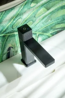 Смеситель для раковины Boheme Quad 159-B автоматический чёрный Смеситель для раковины Boheme Quad 159-B автоматический чёрный