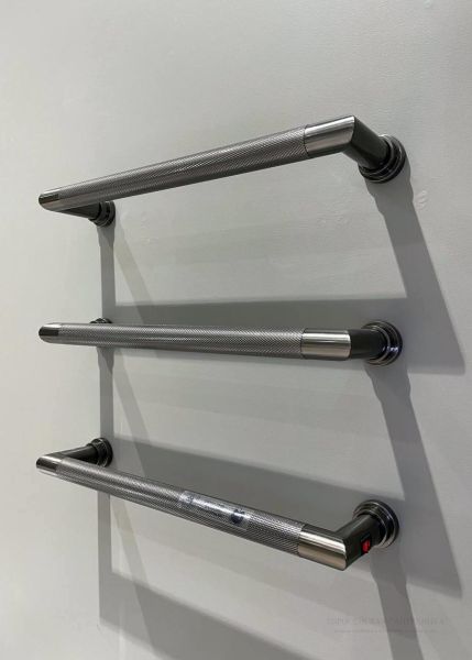 Полотенцесушитель электрический Margaroli Sereno 621/G/522 Switch Black Brushed Nickel 52 см чёрный брашированный никель