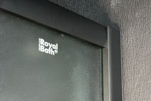 Душевой уголок Royal Bath RB8120BK-C-BL-L-Practic с поддоном 120x80см чёрный профиль/матовое стекло