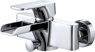 Смеситель для ванны D&K Berlin Freie хром DA1433501 Смеситель для ванны D&K Berlin Freie хром DA1433501