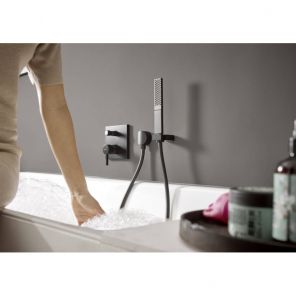 Смеситель для ванны Hansgrohe Finoris  76415670 Смеситель для ванны Hansgrohe Finoris  76415670