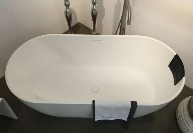Ванна из искусственного камня Riho Bilbao B119001105 150x75см белый Ванна из искусственного камня Riho Bilbao B119001105 150x75см белый
