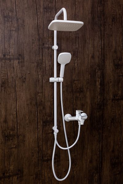 Душевая система Orange Aristo M19-944w, белый Душевая система Orange Aristo M19-944w, белый