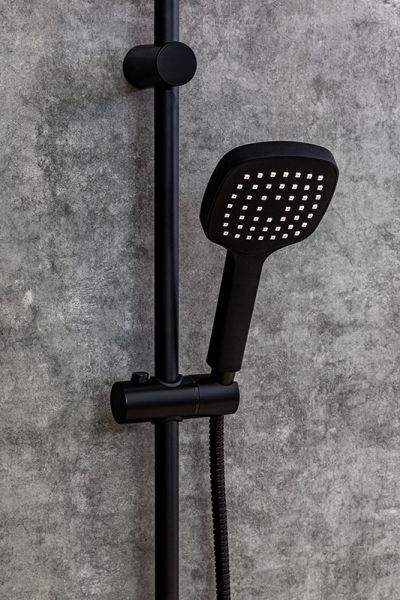 Душевая система Orange OW04b черный матовый