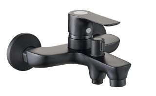 Смеситель для ванны/душа Orange Aristo M19-300b с душевым набором Смеситель для ванны/душа Orange Aristo M19-300b с душевым набором