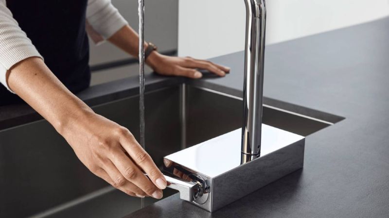 Смеситель Hansgrohe Aquno Select M81 73830000 для кухни хром