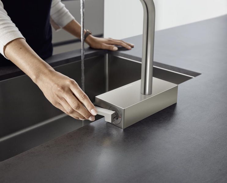 Смеситель Hansgrohe Aquno Select M81 73830800 с вытяжным изливом 2 режима струи под сталь