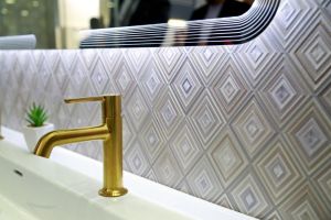 Смеситель для раковины Cezares Eco брашированное золото ECO-LS-BORO-W0