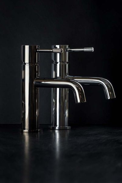 Смеситель для раковины Boheme Uno 461-SGM антрацит глянец