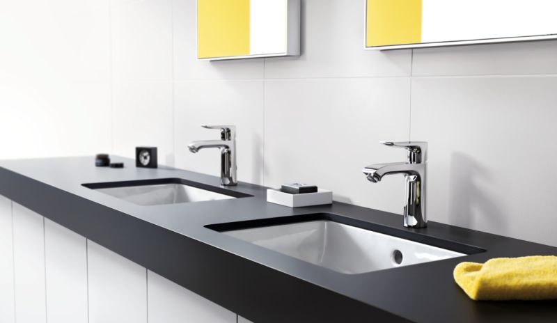 Смеситель Hansgrohe Metris 31084000 для раковины