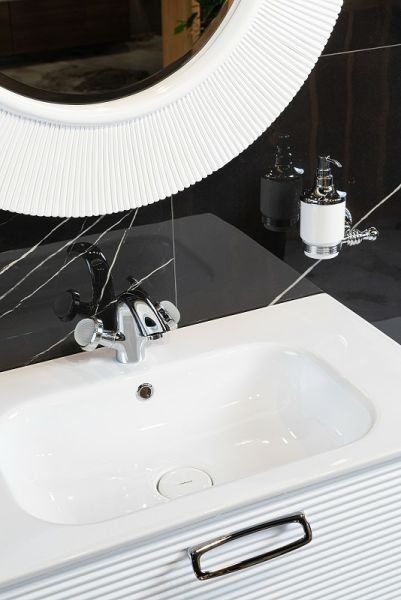 Зеркало Armadi Art Shine 528-W 82 см белый