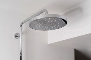Душевая стойка Jacob Delafon Atom E26237-CP Душевая стойка Jacob Delafon Atom E26237-CP