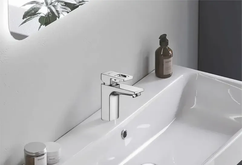 Смеситель для раковины Shevanik S8201 хром