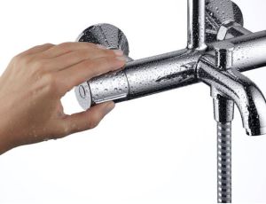 Душевая система Hansgrohe Vernis Blend, Showerpipe 200 1jet S 26274000 хром