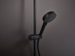 Душевая система  Hansgrohe Vernis Shape Showerpipe 230 1jet Reno EcoSmart 26289670 черный матовы