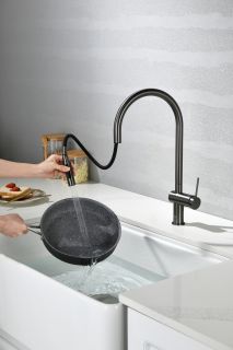 Смеситель для кухни AQUAme Cucina AQM9901GM с выдвижным изливом графит матовый