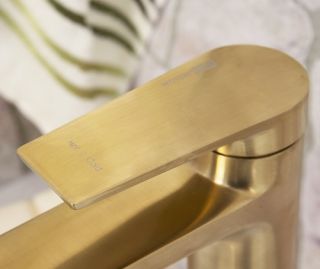 WasserKRAFT Aisch 5503H Смеситель для умывальника WasserKRAFT Aisch 5503H Смеситель для умывальника