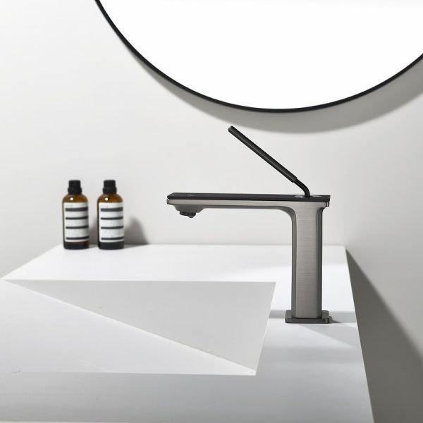 Смеситель для раковины Black&White Gravity 7105GM оружейная сталь