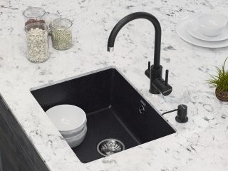 Смеситель для кухни Paulmark Essen Es213211-418 чёрный металлик Смеситель для кухни Paulmark Essen Es213211-418 чёрный металлик