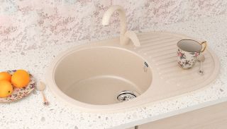 Смеситель для кухни Ulgran Classic U-007-302 песочный Смеситель для кухни Ulgran Classic U-007-302 песочный