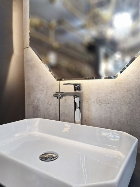 Смеситель для раковины AltroBagno Costanza 010218 Cr Смеситель для раковины AltroBagno Costanza 010218 Cr