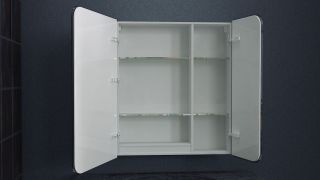 Зеркало-шкаф с подсветкой Art&Max Verona левый 80см белый AM-Ver-800-800-2D-L-DS-F Зеркало-шкаф с подсветкой Art&Max Verona левый 80см белый AM-Ver-800-800-2D-L-DS-F