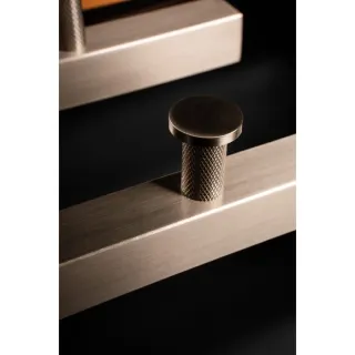 Полотенцесушитель электрический Boheme 2-трубы квадратный NICKEL BRUSH никель