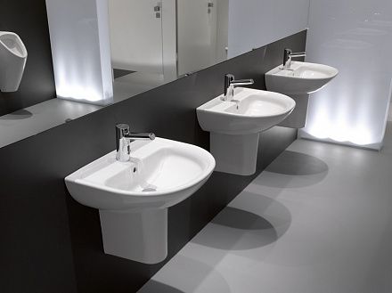 Раковина Laufen PRO 8.1095.1.000.104.1 55х44 Раковина Laufen PRO 8.1095.1.000.104.1 55х44