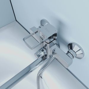 Смеситель для ванны IDDIS Bild хром глянцевый BILSB00i10WA