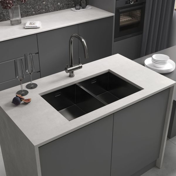 Мойка кухонная Reflexion Garda 70-BL  RX2170BL оружейная сталь