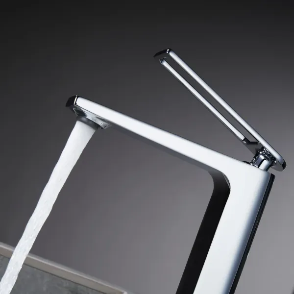 Смеситель для раковины Black&White Universe 9901С хром