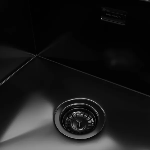 Мойка кухонная Reflexion Iseo 46-BL RX2246BL оружейная сталь