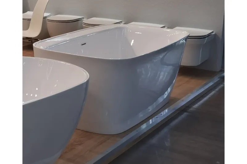 Акриловая ванна ArtMax AM-316-1600-800 180x80 см