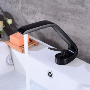 Смеситель для раковины Boch Mann Hoe B BM9633 чёрный