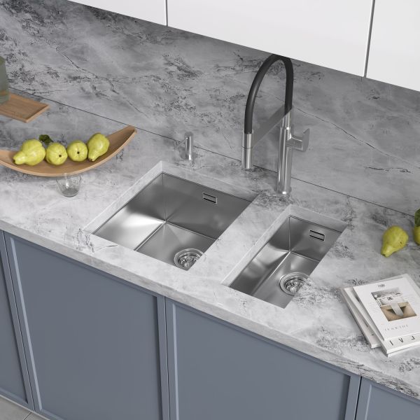 Мойка кухонная Reflexion Como 22-SS  RX2022SS полированная сталь