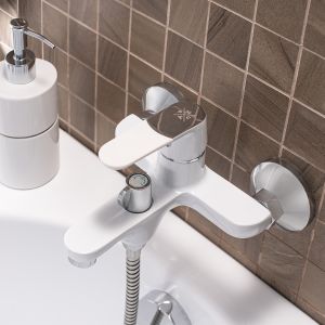 Смеситель для ванны с душем РМС SL123W-009E белый