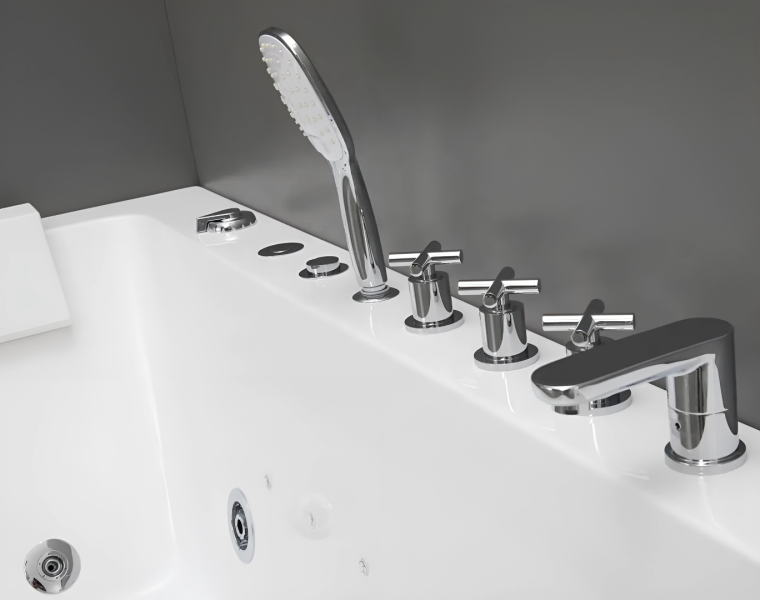 Акриловая ванна Cerutti SPA C-494-17L гидромассажная 170x80 см