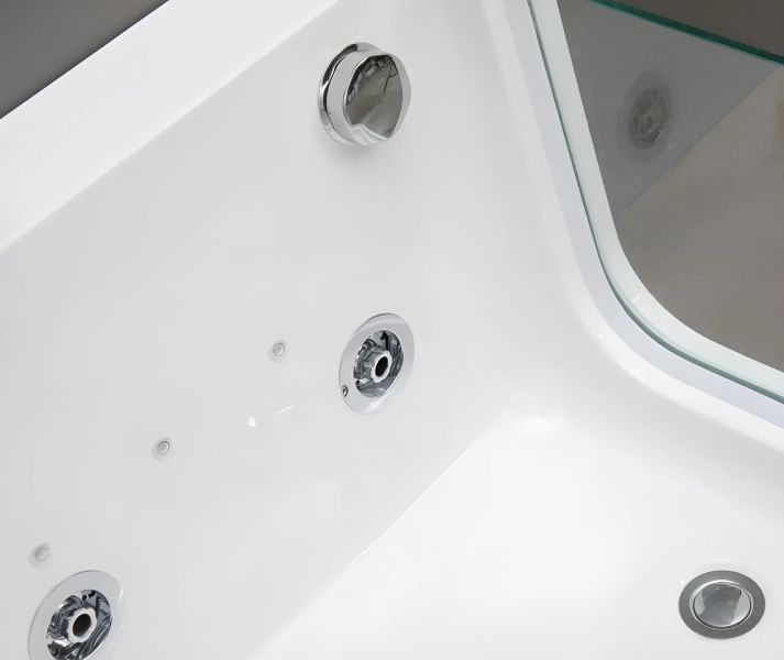 Акриловая ванна Cerutti SPA C-494-17L гидромассажная 170x80 см