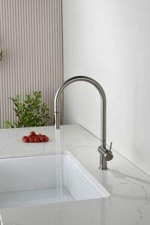 Смеситель для кухни AQUAme Cucina AQM9901BN с выдвижным изливом никель брашированный