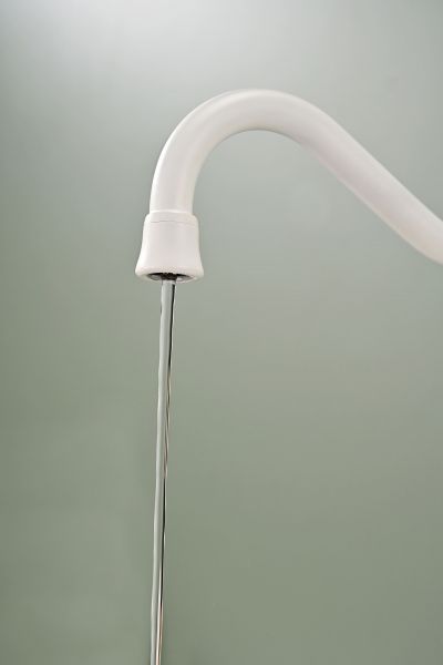 Смеситель для кухни Paulmark Retro Re213226-431 белый матовый