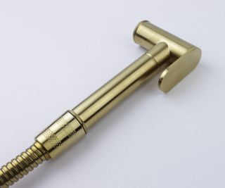 Гигиенический душ со смесителем Bronze de Luxe Element EL28GB, матовое золото/черный Гигиенический душ со смесителем Bronze de Luxe Element EL28GB, матовое золото/черный