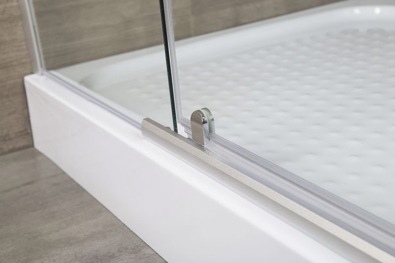 Душевой уголок Erlit Comfort ER10109H-C1 (900x900x2000) Душевой уголок Erlit Comfort ER10109H-C1 (900x900x2000)