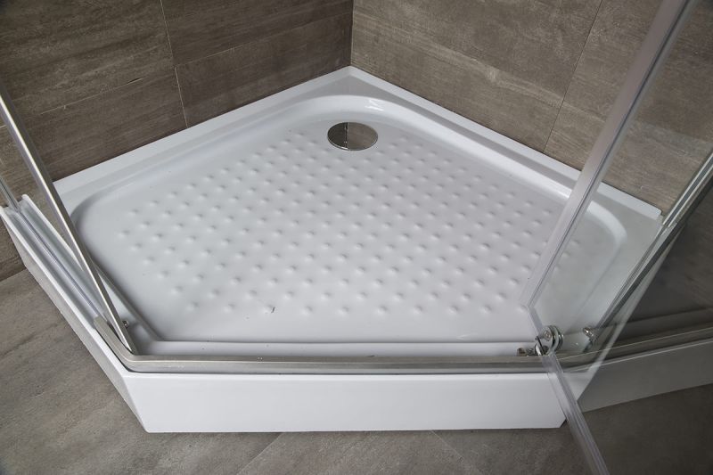 Душевой уголок Erlit Comfort ER10110V-C1 (1000x1000x2000) Душевой уголок Erlit Comfort ER10110V-C1 (1000x1000x2000)