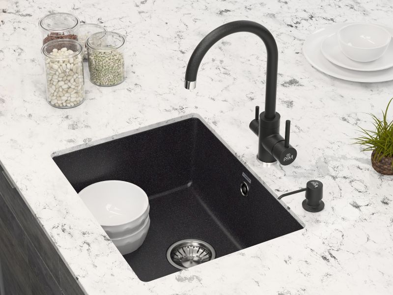 Дозатор Paulmark Sauber D001-418 чёрный металлик