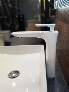 Смеситель для раковины AltroBagno Aperto 010207 Bi Смеситель для раковины AltroBagno Aperto 010207 Bi