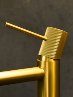 Смеситель для раковины AltroBagno Bilancia 010227 OrSp Смеситель для раковины AltroBagno Bilancia 010227 OrSp