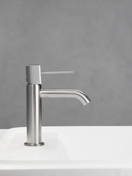Смеситель для раковины AltroBagno Bilancia 0140 Ni Смеситель для раковины AltroBagno Bilancia 0140 Ni