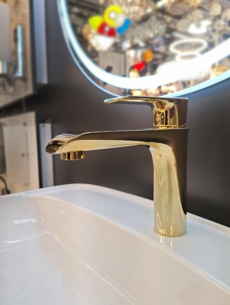 Смеситель для раковины AltroBagno Costanza 0125 Or Смеситель для раковины AltroBagno Costanza 0125 Or